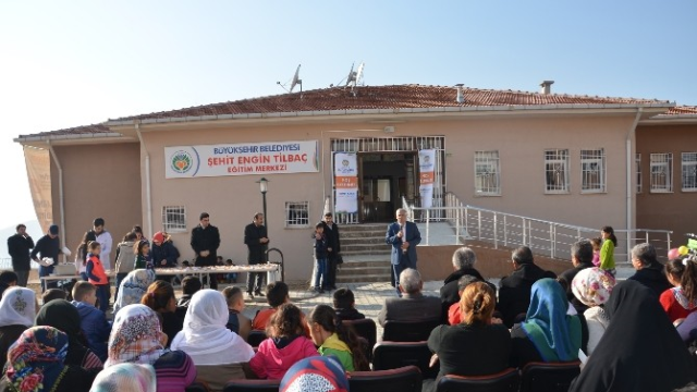 Belediye tarafından açılan Şehit Engin Tilbaç Eğitim Merkezi halka Tanıtıldı