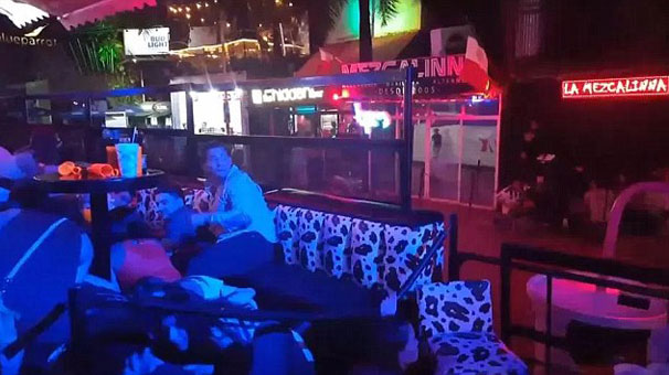 Meksika'da gece kulübünde silahlı saldırı