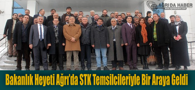 Bakanlığı Heyeti Ağrı'da STK Temsilcileriyle Bir Araya Geldi