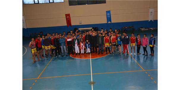 Muay Thai Sporcuları Tatvan'da Kamp Yaptı