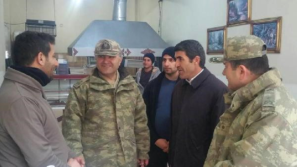 Tuğgeneral Tokel'den, Şemdinli Esnafına Ziyaret