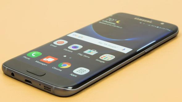 Galaxy S7 ve S7 Edge, bugün yeni bir güvenlik güncelleştirmesi aldı