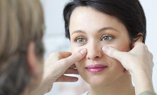 Yüz felci, birkaç saatte müdahale edilmeli !