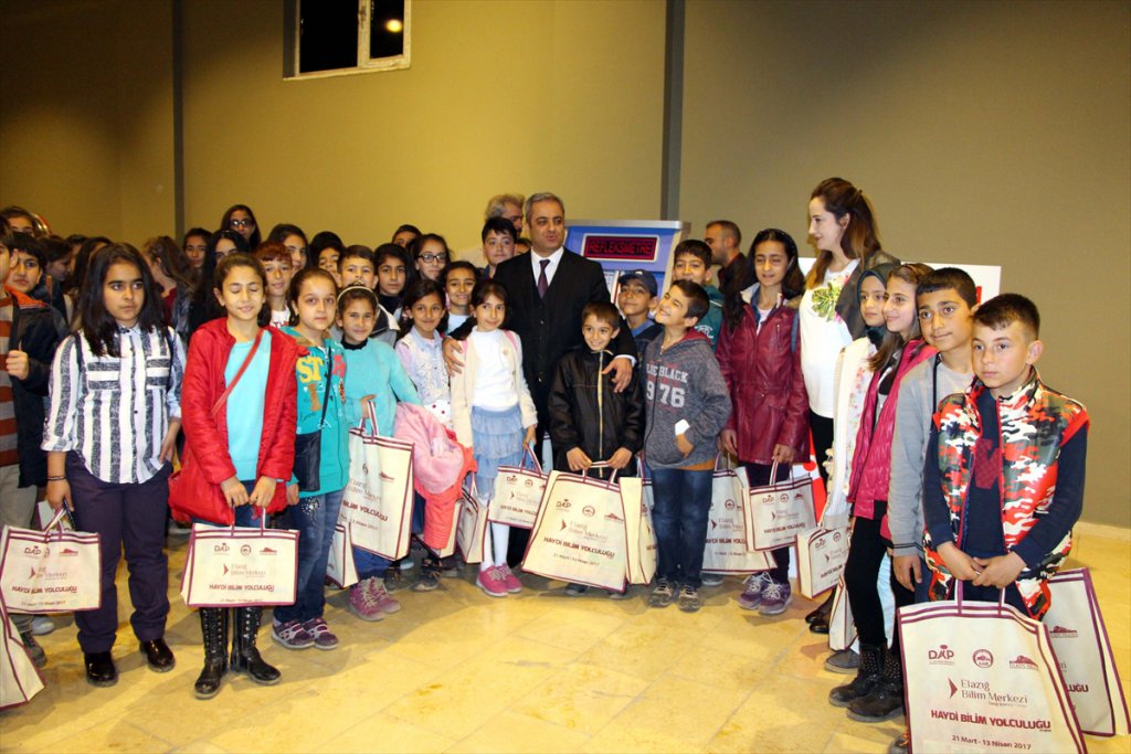 Elazığ'da Bilim merkezine öğrenci akını oldu