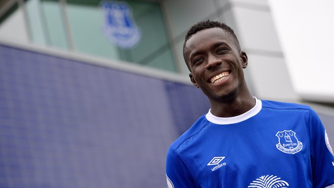 Galatasaray Transfer yasağı cezasını göze alabilecek mi?