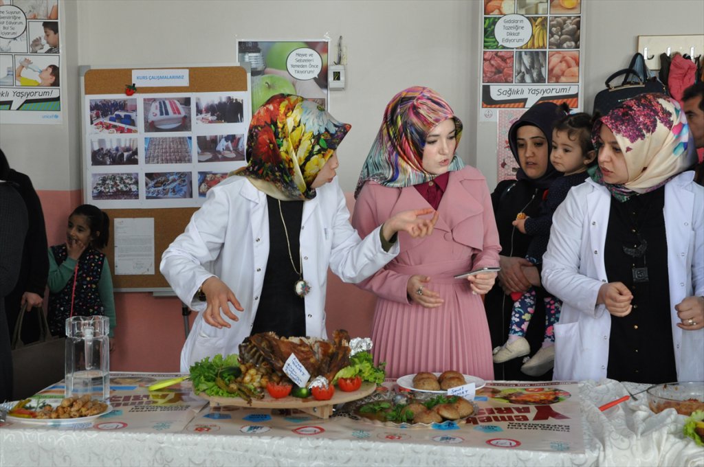 Muş'ta Yöresel Yemek Yarışması Düzenlendi