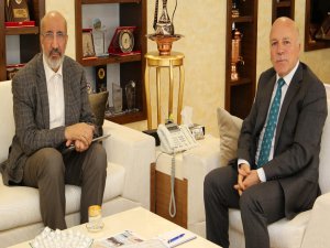 Gazeteci ve Yazar Abdurrahman Dilipak'tan Başkan Sekmen'e Ziyaret