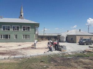 Çaldıran Belediyesi Cami Ve Taziye Evlerine Sahip Çıktı