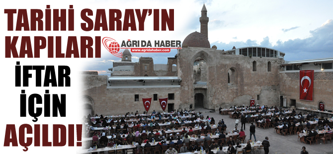 Tarihi Sarayın Kapıları 'İFTAR' İçin Açıldı