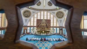 Üç Mimariyi Buluşturan Cami