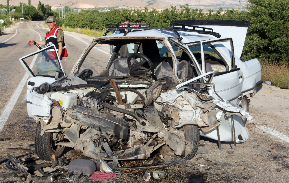Bitlis'te Trafik Kazası 6 Yaralı