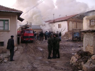 Doğanşehir'de Ev Yangını !