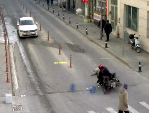 Erzincan'da Trafik Kazaları Mobese Kameralarına Yansıdı !