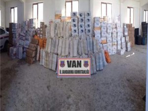 Van'da 62 Bin Paketlik Kaçak Sigara Operasyonu
