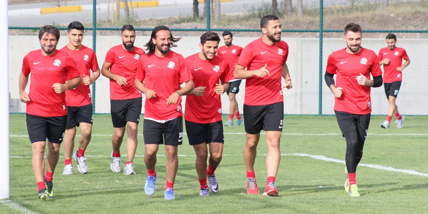 Van Büyükşehir Belediyespor, Erzurum'da Kampa Girdi