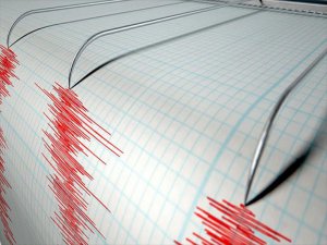Çin'de 7 Büyüklüğünde Deprem