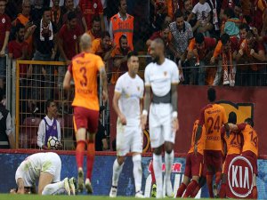Galatasaray Sezona Galibiyetle Başladı