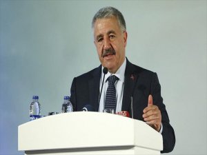 Bakan Arslan'dan Bayram Müjdesi: Yol Çalışmaları Duruyor