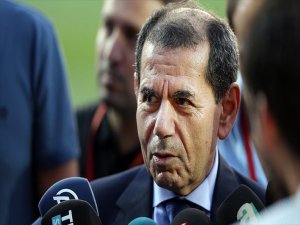 Dursun Özbek'ten 'Transferlere Devam' Kararı