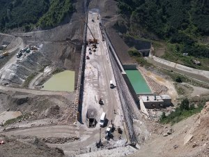 Bakan Eroğlu: 'Ballıkaya Barajı'nın Yüzde 81'i Tamamlandı'