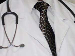 Hekimlerin Çalışma Yaşı Uzatıldı