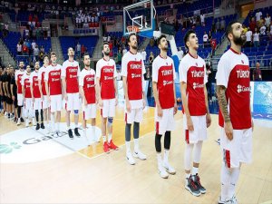 A Milli Erkek Basketbol Takımı'nda Aday Kadro 13 Kişiye İndi