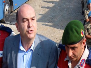 'Emirleri Dinlemeyenleri Vurmakta Tereddüt Etmeyeceğim'