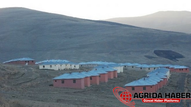 Hamur AFAD Konutları Kaderlerine Terk Edilmiş