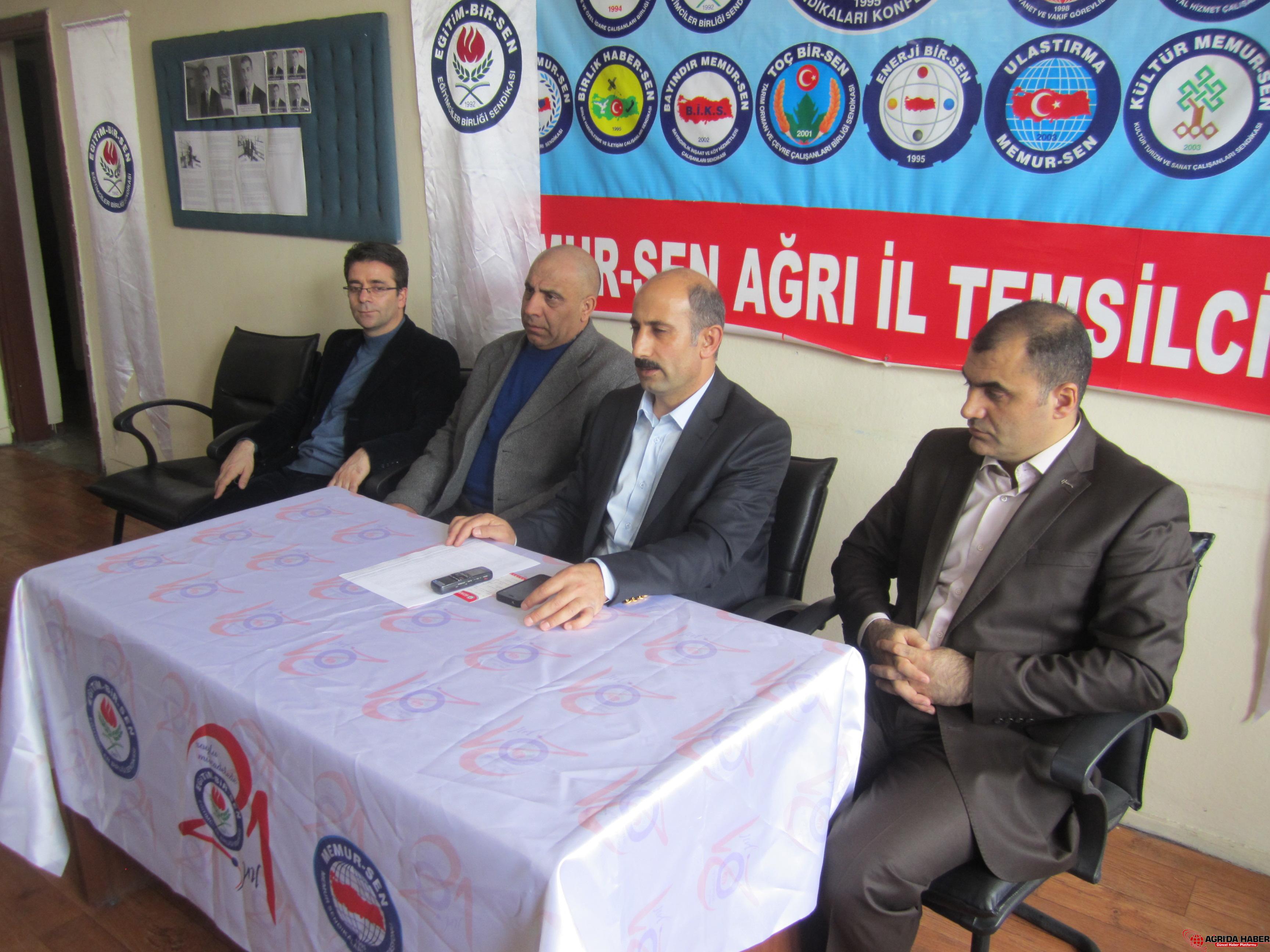 Eğitim-Bir-Sen Ağrı Şubesi 10 Aralık Mesajı Eğitim-Bir-Sen Ağrı Şubesi 10 Aralık Mesajı