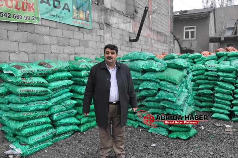 Ağrıda Kömürcülerin Yüzü Gülmeye Başladı Ağrıda Kömürcülerin Yüzü Gülmeye Başladı