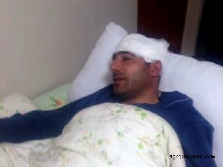 AK Parti İlçe Başkanı ve Gençlik Kolları Başkanına Bıçaklı Saldırı