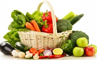 Günlük Yediğiniz Sebze ve Meyvelerde Kanser Riski Olabilir