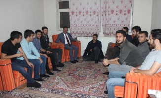 Ak Parti İl Başkanı Abbas Aydın'dan Öğrenci Evlerine Ziyaret