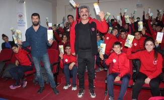 Ağrı'da Sporculara ''Uyuşturucu ile Mücadele'' Eğitimi Verildi