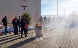Bitlis'te KYK'da Yangın Tatbikatı