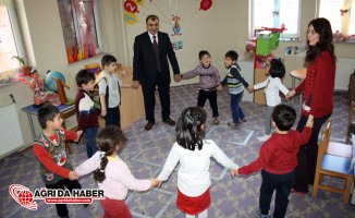 Ağrı'da "Minik Kalpler Okula" Projesi