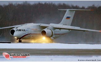 Rusya'da Yolcu Uçağı Düştü