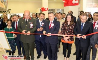 Ağrı'da 23 Nisan Ulusal Egemenlik ve Çocuk Bayramı Kutlamaları