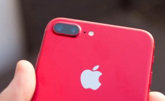 Apple'den Kırmızı İphone 8