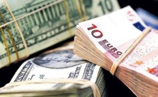 Erken Seçim Kararı Sonrası Dolar ve Euro Yeniden Yükselişe Geçti