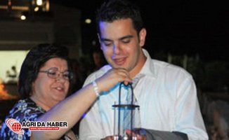 Eski Bakanın Oğlu İntihar Etti