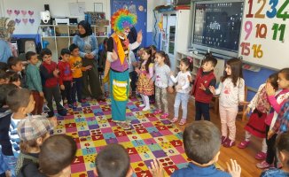 Ağrı'da "Minik Kalpler Okula" Projesi