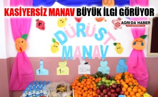 Ağrı'da Öğrenciler Kasiyersiz Manavdan Alışveriş Yapıyorlar
