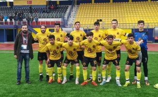 Ağrı Vefa Spor U-19 Lig Şampiyonu Oldu