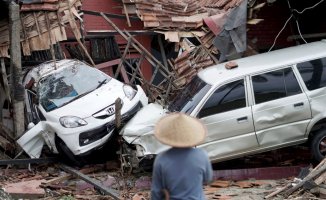 Endonezya'da Yaşanan Tsunamide Ölü Sayısı 222'ye Yükseldi