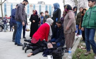 Kalp krizi geçiren adamı hayata döndürdü!