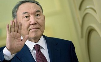 Kazakistan Cumhurbaşkanı Nazabayev 28 Yıllık İktidarın Ardından İstifa Etti