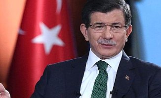 Ahmet Davutoğlu'nun Eski Danışmanı Yeni Parti Sinyali Verdi!