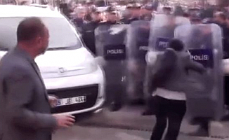 HDP'li Milletvekili Polis Kalkanına Kafa Attı!