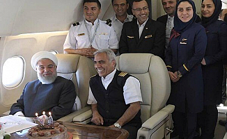 Ruhani Uçak'da Doğum Günü Kutladı!